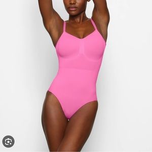 SKIMS Neon Orchid Bodysuit Briefs w/ Snaps